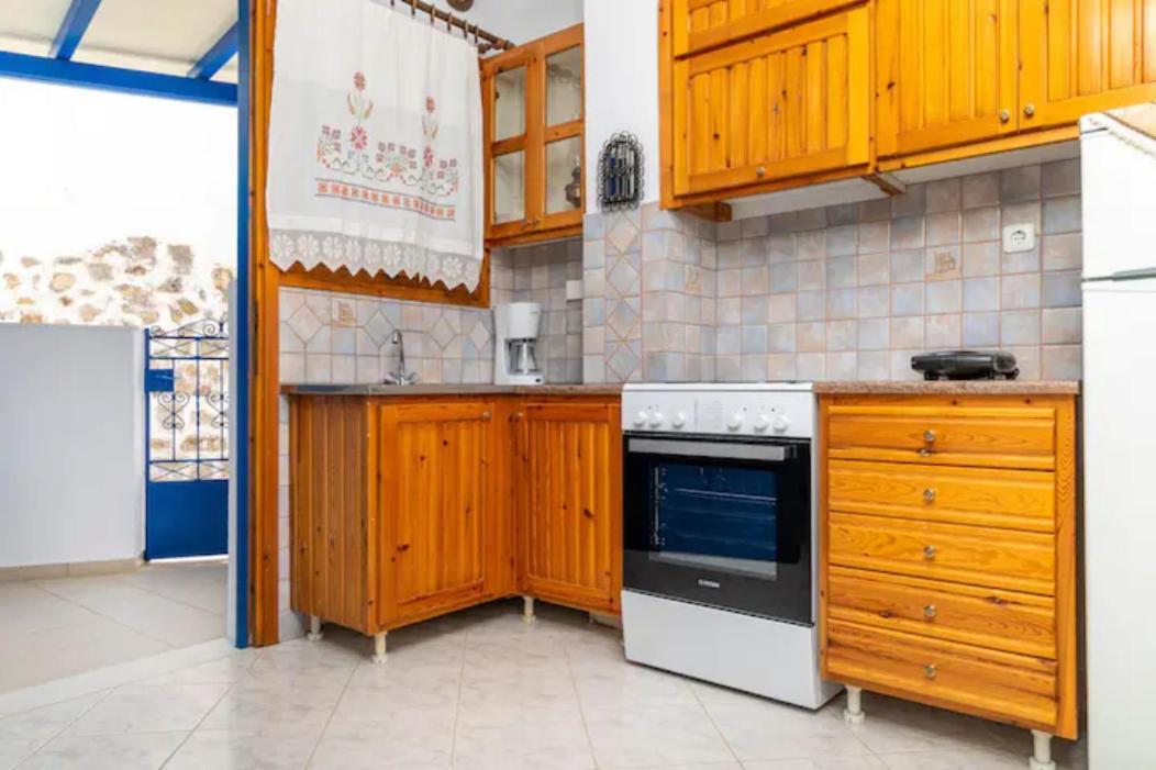 Eleni'S House Villa Koronos Екстериор снимка