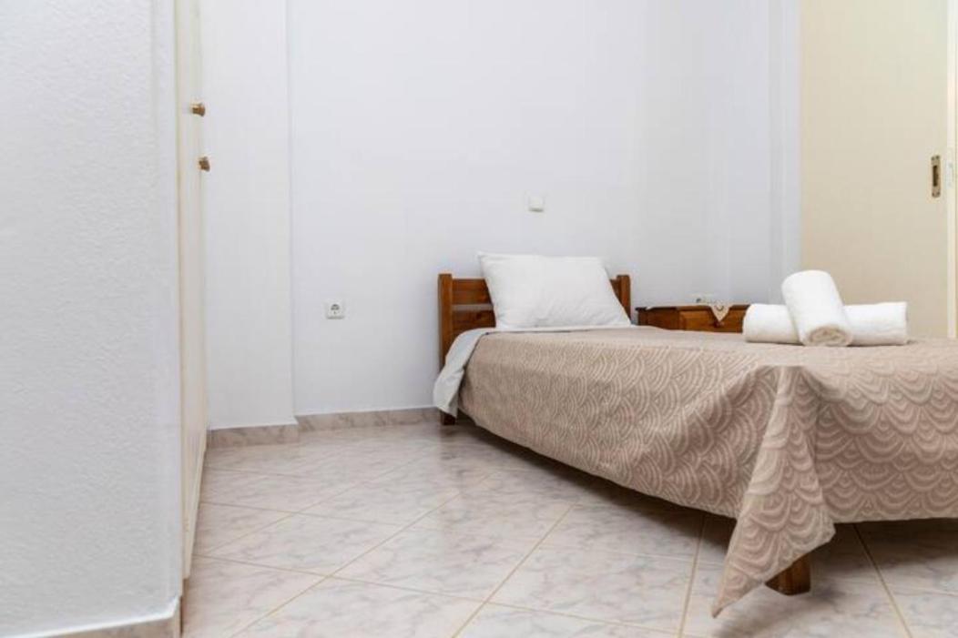 Eleni'S House Villa Koronos Екстериор снимка